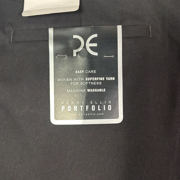 NWT New Perry Ellis Portfolio Soft Black Pleated Shorts w/Pockets Size 38 - Picture 7 of 9